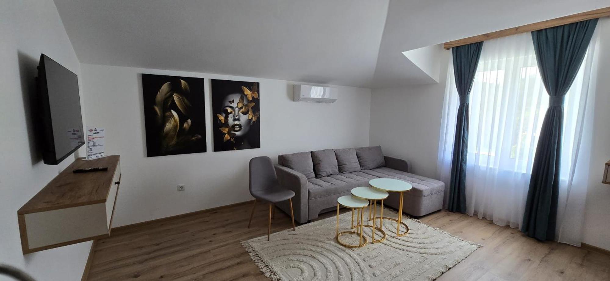Motel "Kula" Cazin Eksteriør bilde