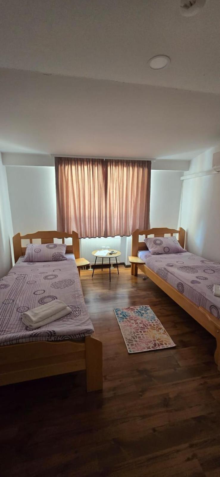 Motel "Kula" Cazin Eksteriør bilde